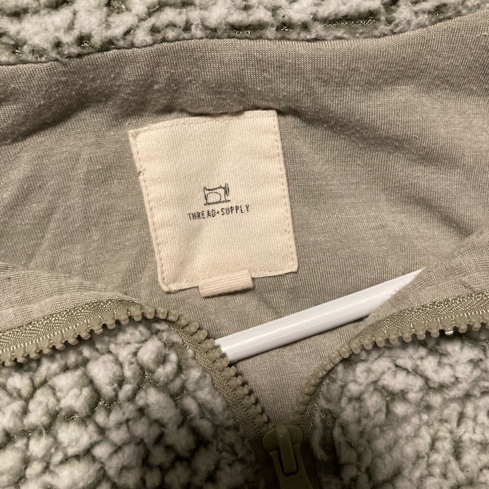 thread + supply - Picture 4 of 7